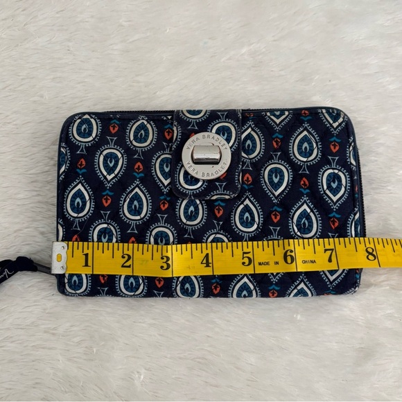 Vera Bradley Turn Lock Marrakesh Motifs Travel Wallet Navy Blue - Picture 3 of 9